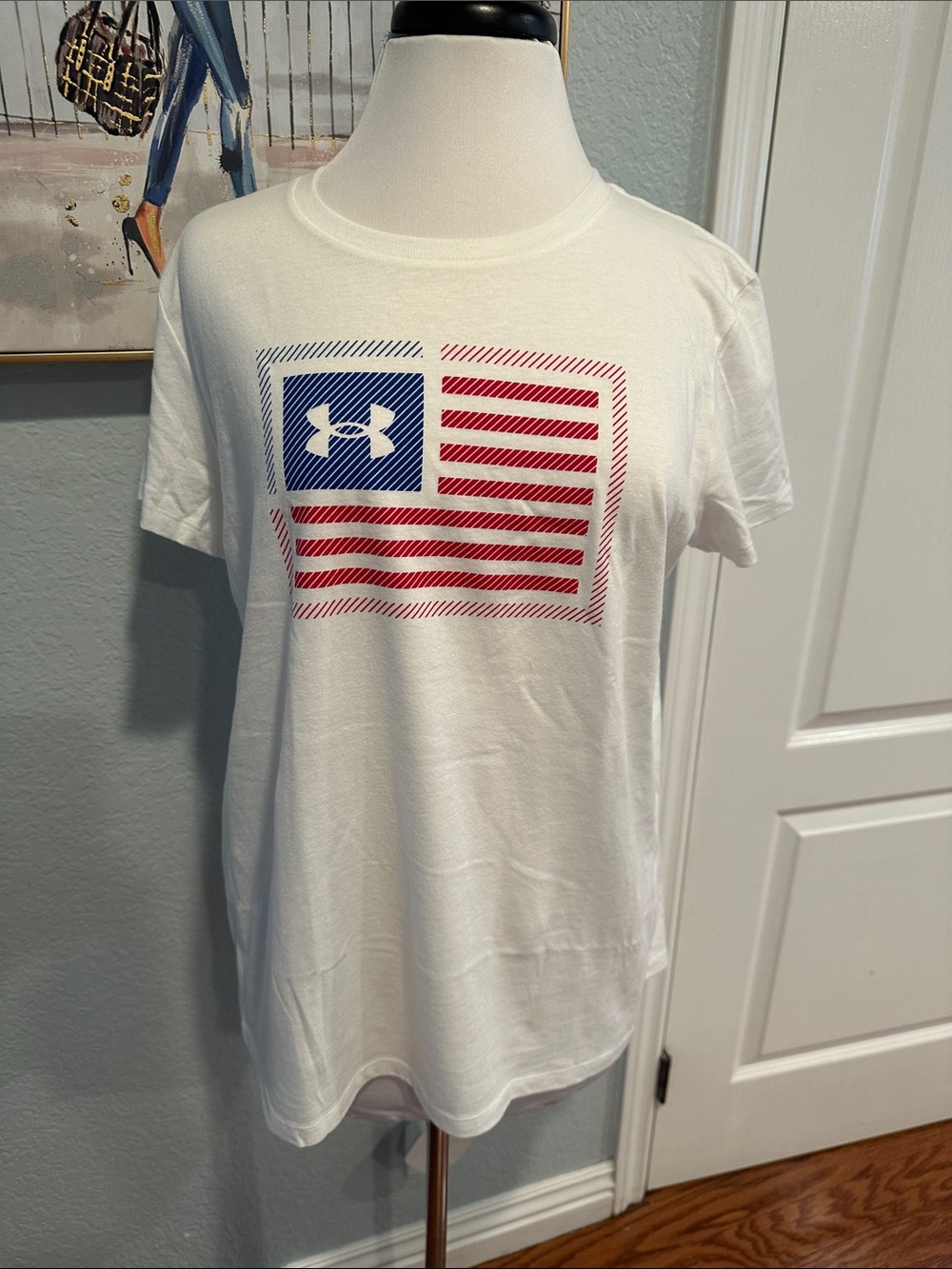 Under Armour Sz Large Freedom White Short Sleeve Tee with American Flag • NWT!